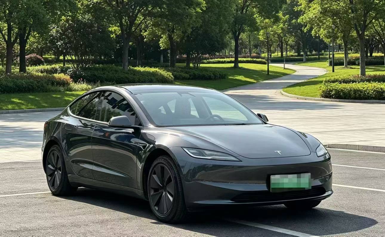 Tesla Model 3 2024 Tesla Model 3 2024 car image