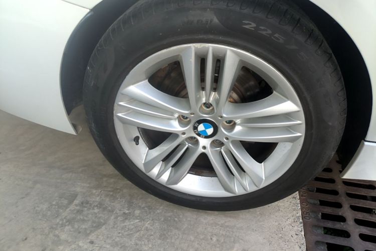 BMW 3 Series 2016 car image #10