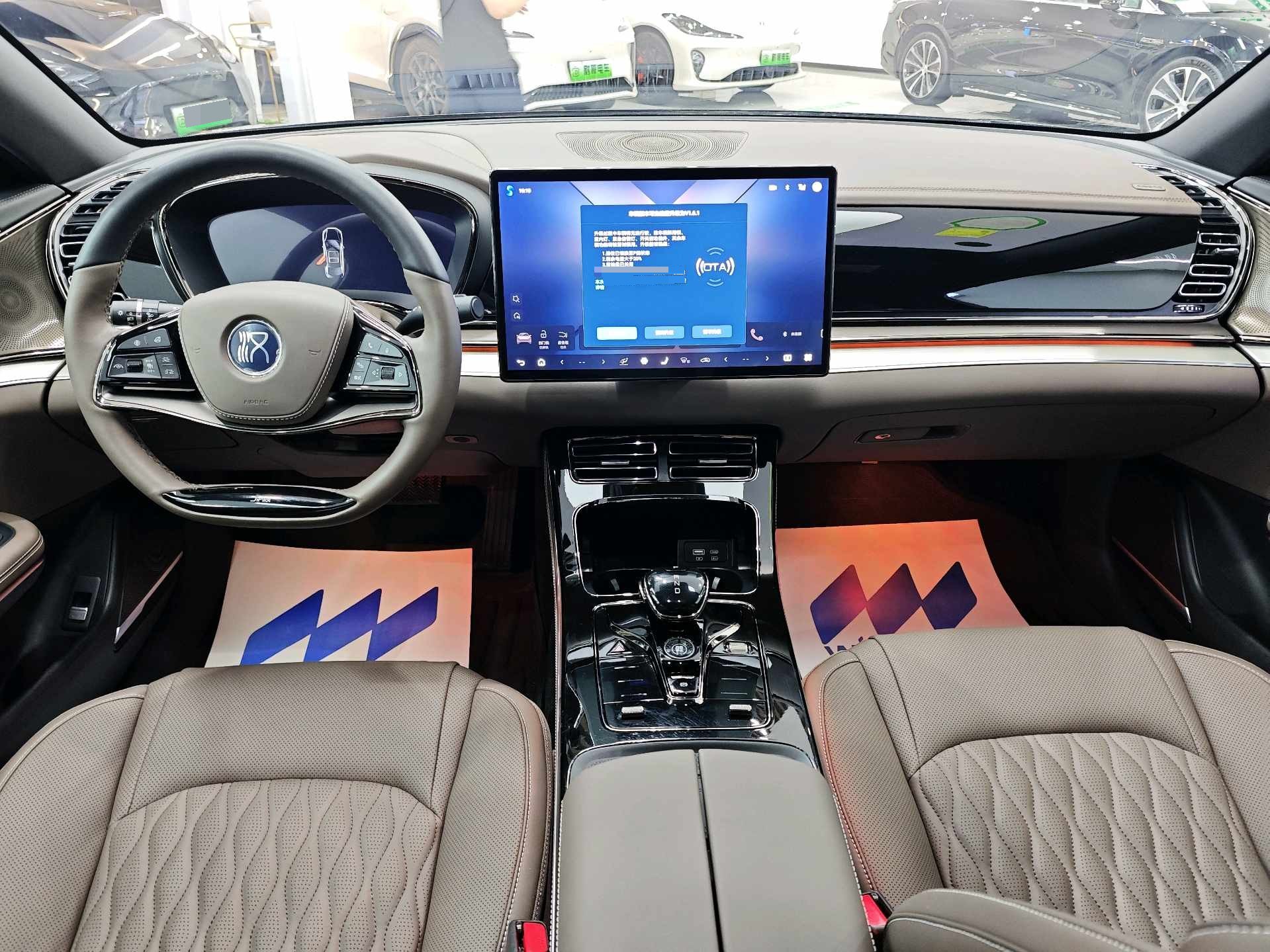 BYD Han 2024 car image #5