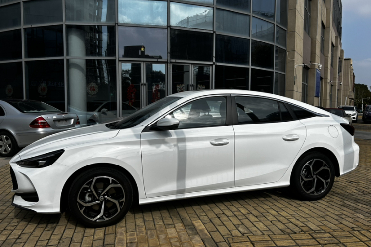 名爵 MG5 2025 汽车图片 #6