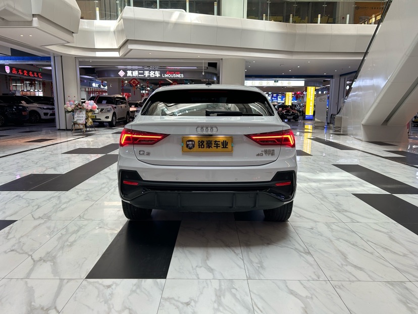 Audi Q3 Sportback 2022 car image #8