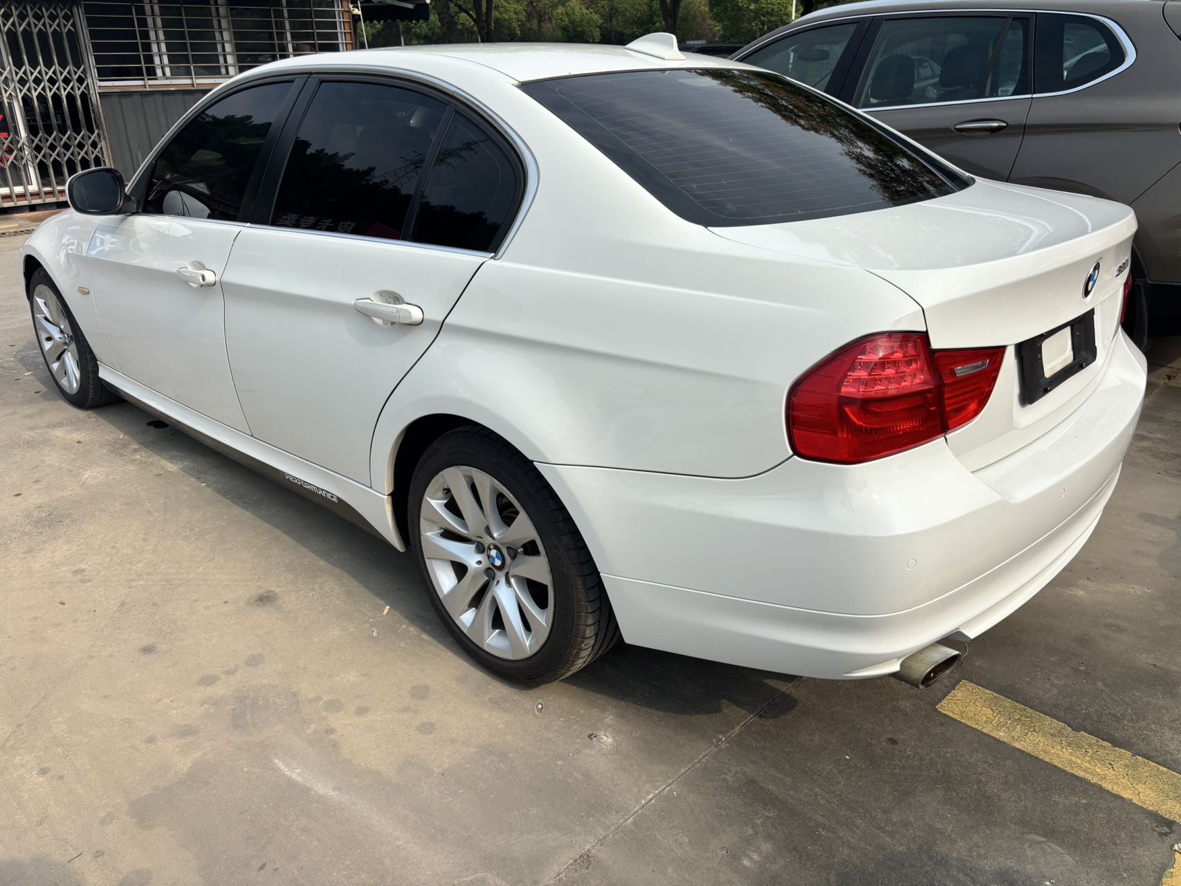 BMW 3 Series 2012 #8 BMW 3 Series 2012 car image #8