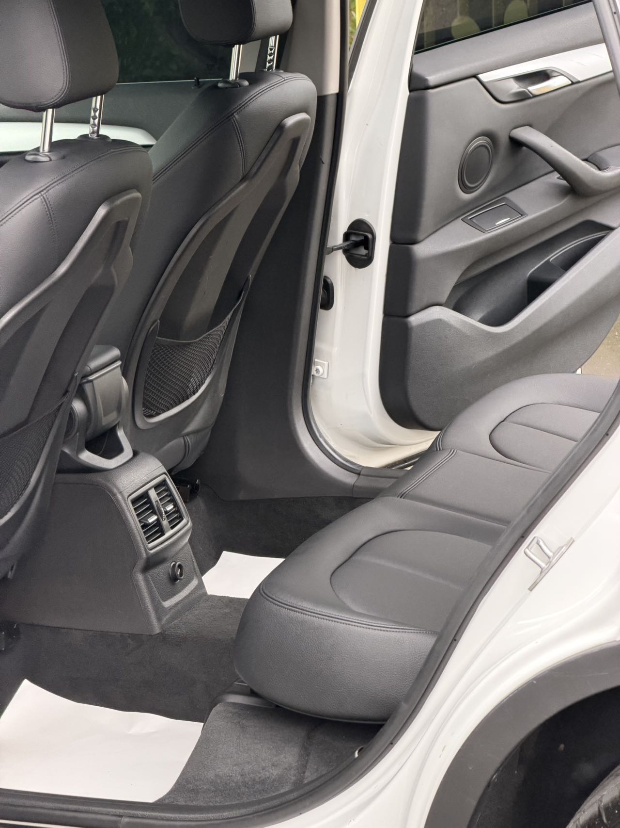 BMW X1 2018 #6 BMW X1 2018 car image #6
