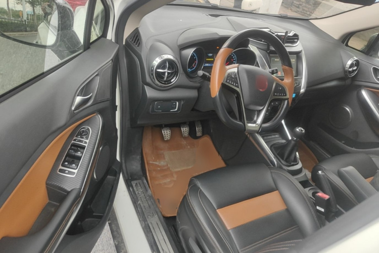 BYD Yuan 2016 #18 BYD Yuan 2016 car image #18