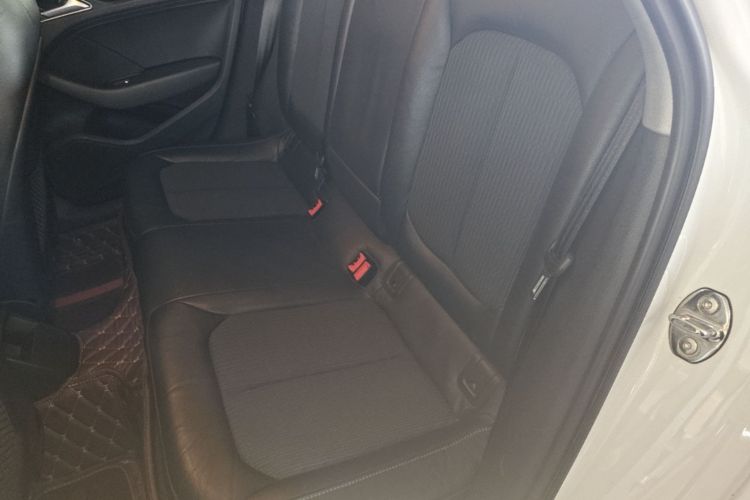 Audi A3 2017 car image #17
