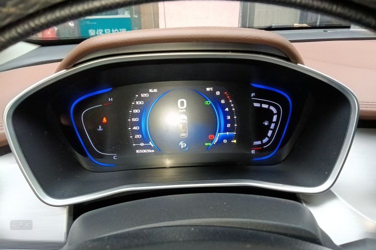 GEELY Coolray 2019 car image #13