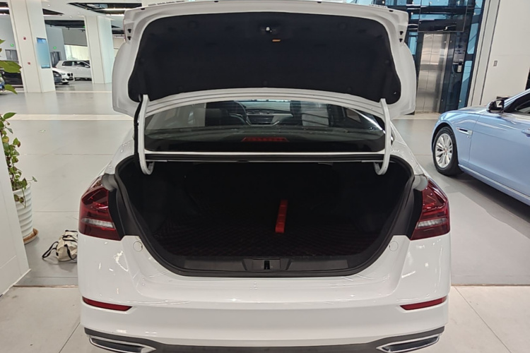 GEELY Emgrand 2022 car image #19