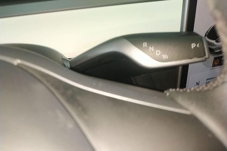 Tesla Model Y 2023 #14 Tesla Model Y 2023 car image #14