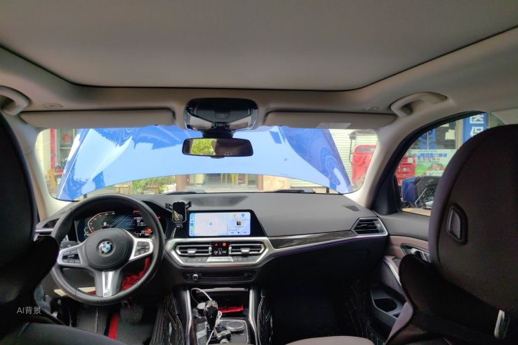 BMW 3 Series 2019 car image #20