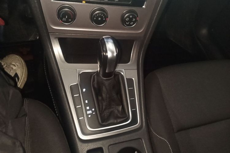 Volkswagen Golf 2017 #14 Volkswagen Golf 2017 car image #14