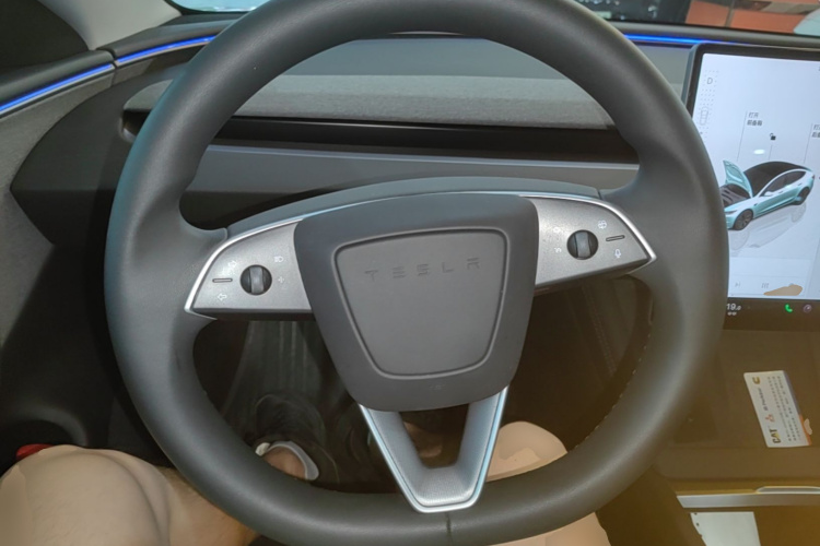 Tesla Model 3 2025 #11 Tesla Model 3 2025 car image #11