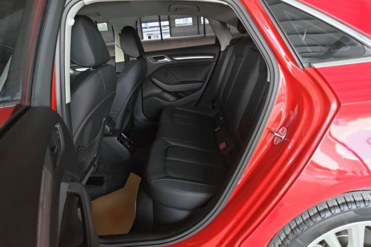 Audi A3 2016 car image #13