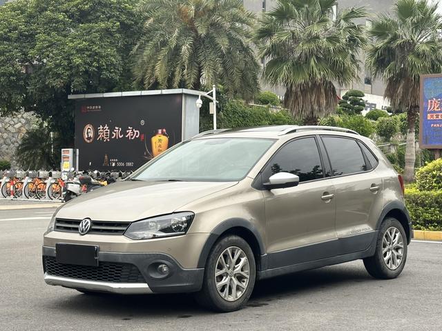 Volkswagen Polo 2015 #14 Volkswagen Polo 2015 car image #14