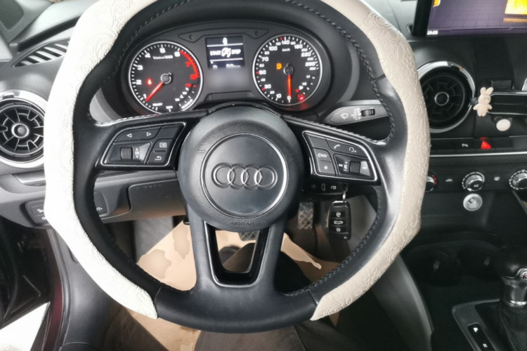 Audi A3 2018 #11 Audi A3 2018 car image #11