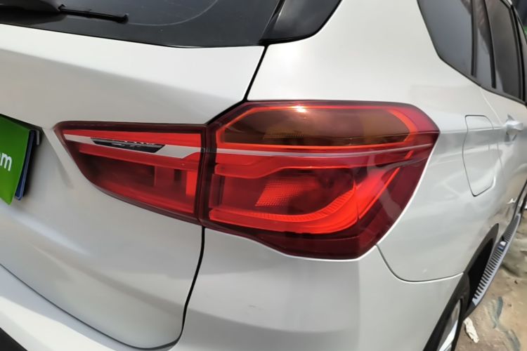 BMW X1 2017 #8 BMW X1 2017 car image #8