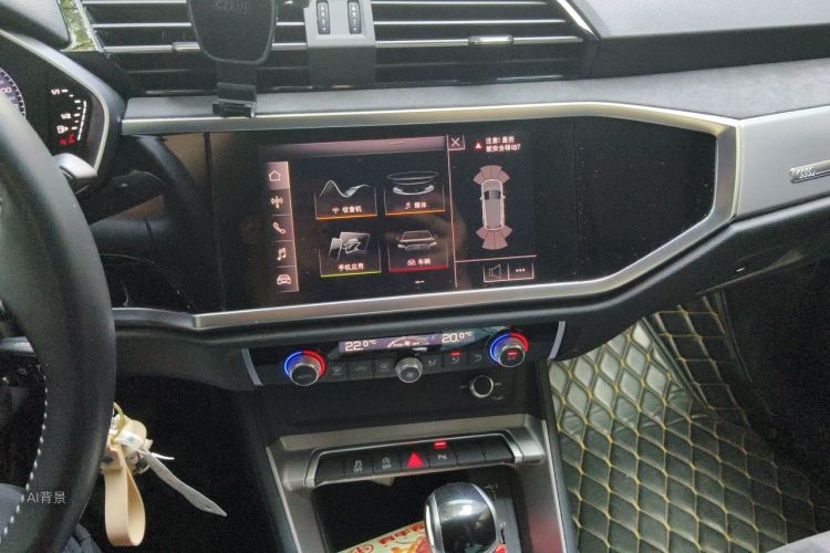 Audi Q3 2021 immagine di auto #15