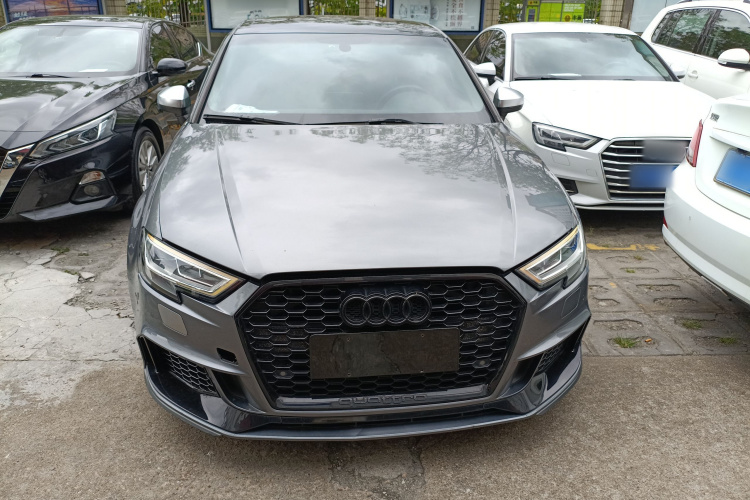 Audi A3 2019 car image #3