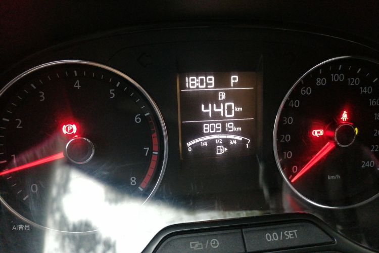 Volkswagen Polo 2015 car image #14