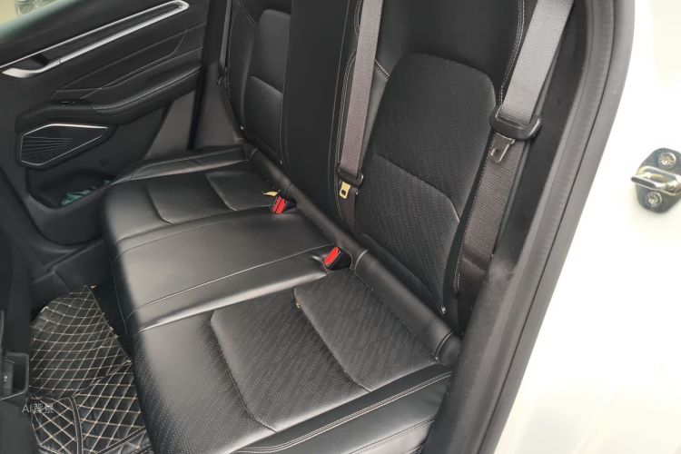 GEELY Emgrand 2021 #19 GEELY Emgrand 2021 car image #19