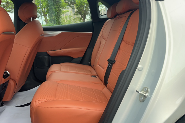 Deepal S05 2024 car image #13