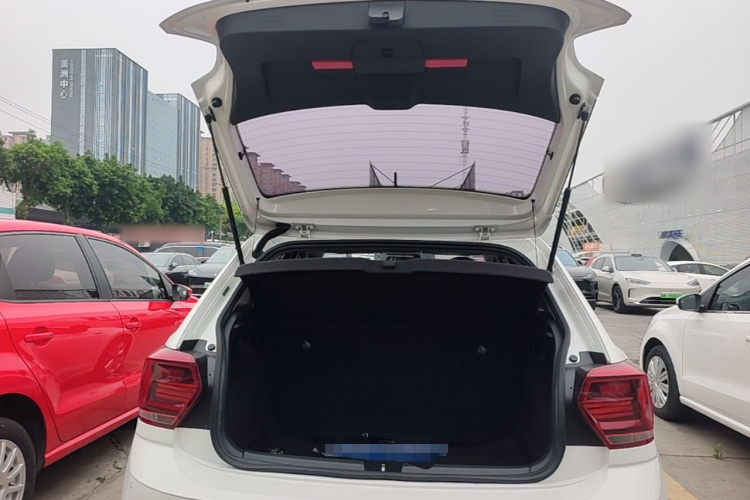 Volkswagen Polo 2019 car image #21