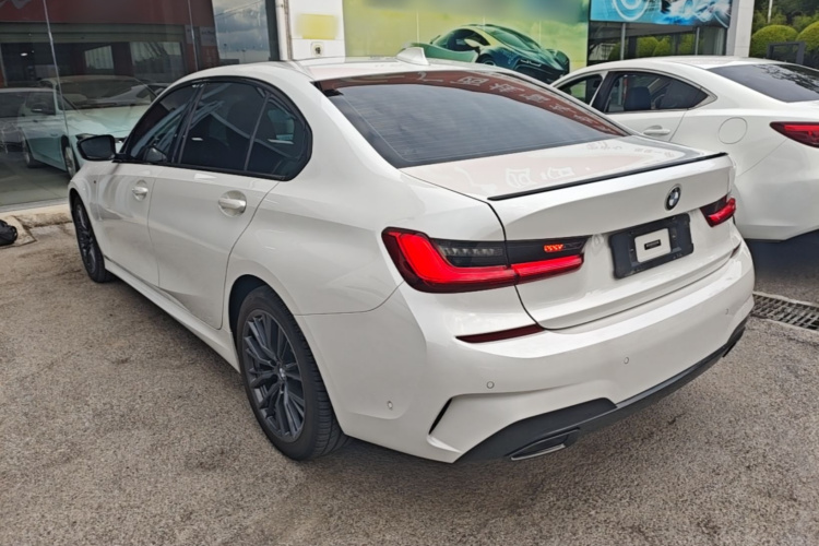 BMW 3 Series 2020 #5 BMW 3 Series 2020 car image #5