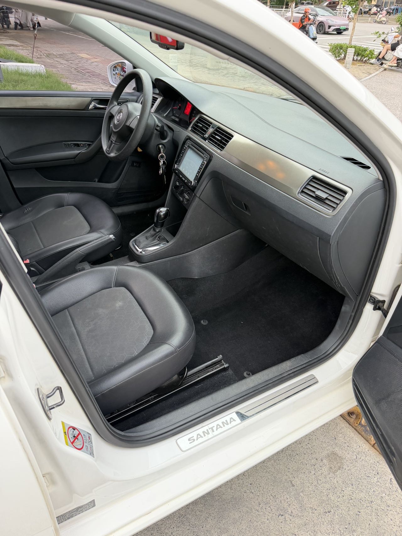 Volkswagen Santana 2014 car image #20