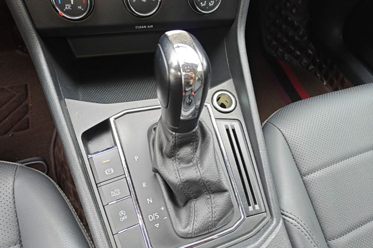 Volkswagen Lavida 2021 car image #14