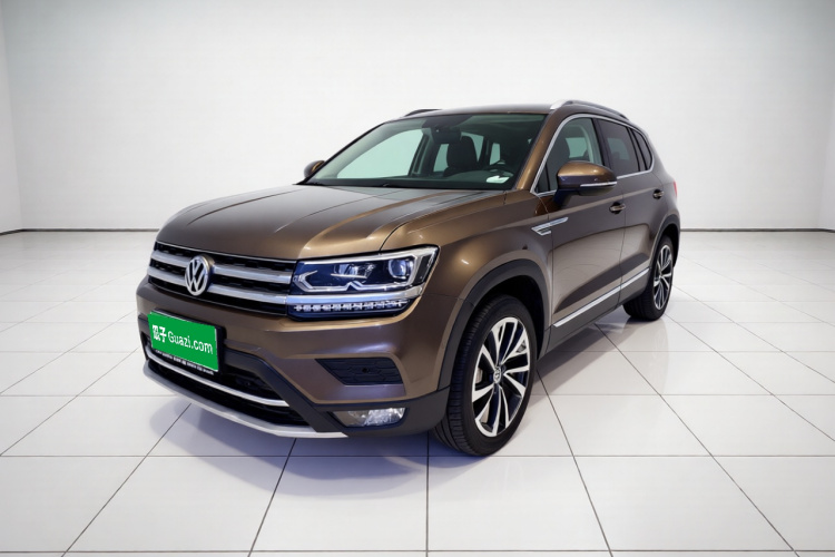 Volkswagen Tharu 2018 car image #2