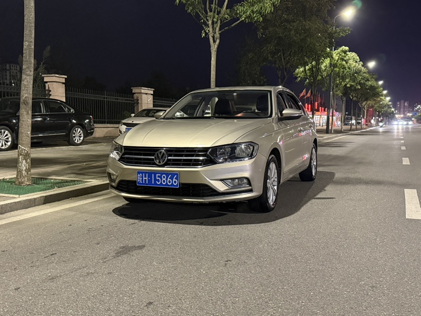 Volkswagen Bora 2018 imagen de coche #3