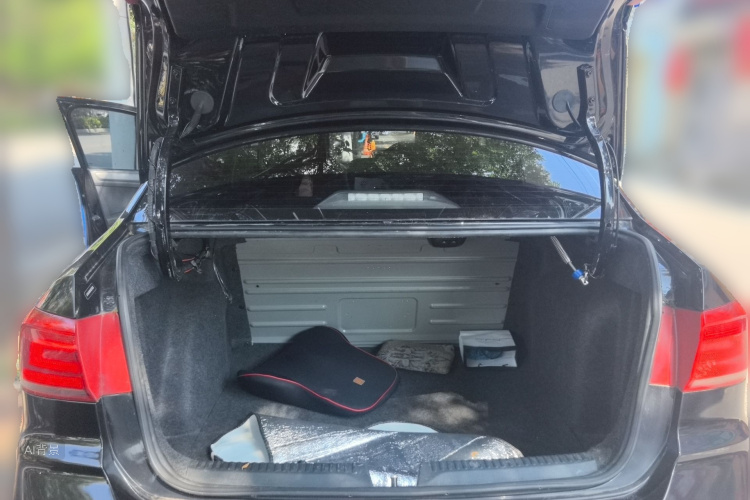 Volkswagen Santana 2016 car image #21