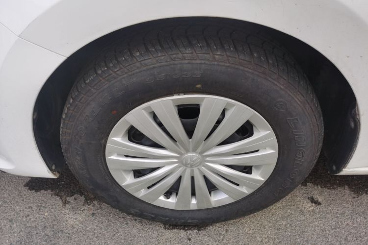 Volkswagen Santana 2018 car image #8
