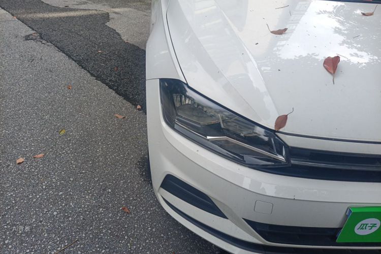 Volkswagen Polo 2021 car image #8