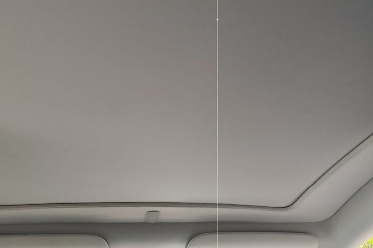 Tesla Model Y 2022 car image #18