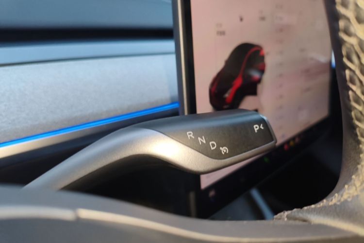 Tesla Model Y 2023 #14 Tesla Model Y 2023 изображение автомобиля #14