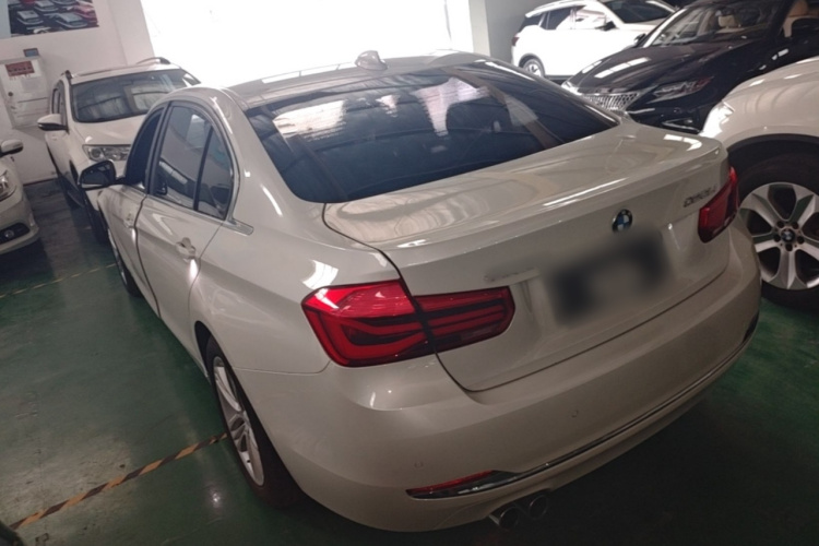 BMW 3 Series 2017 #5 BMW 3 Series 2017 car image #5