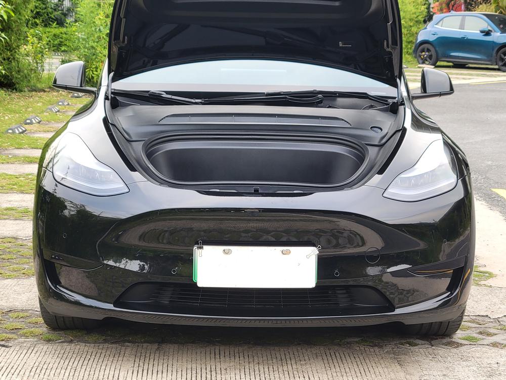 Tesla Model Y 2023 #14 Tesla Model Y 2023 car image #14