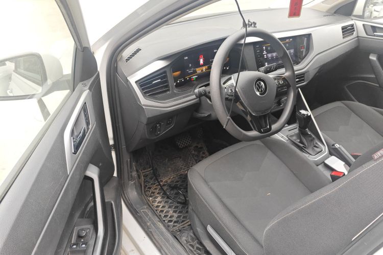 Volkswagen Polo 2023 car image #16