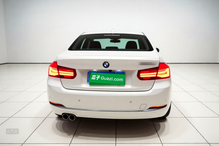 BMW 3 Series 2018 car image #6