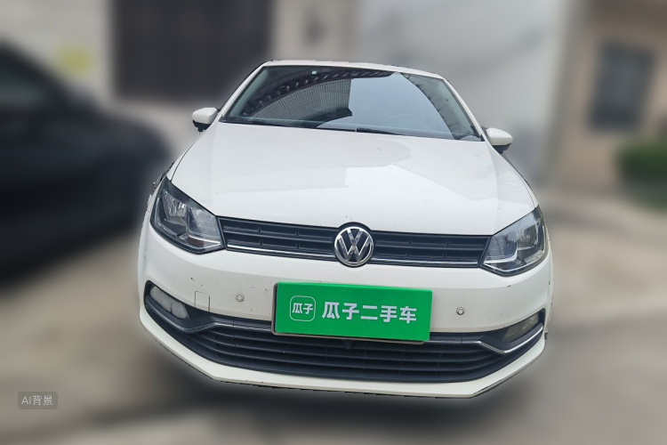 Volkswagen Polo 2015 car image #3