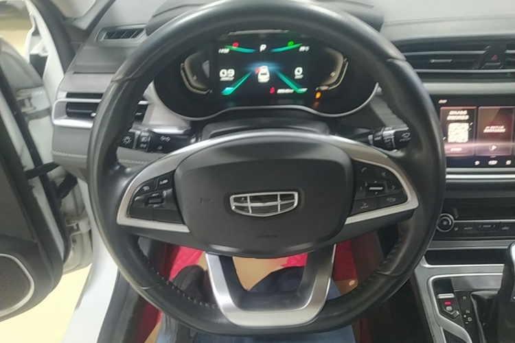 GEELY Emgrand 2021 car image #11