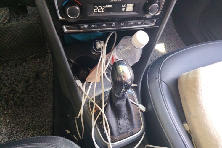 Volkswagen Polo 2016 car image #14