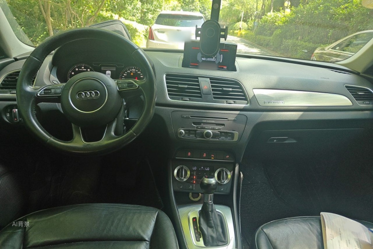 Audi Q3 2015 #11 Audi Q3 2015 car image #11