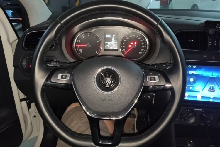 Volkswagen Polo 2017 #12 Volkswagen Polo 2017 car image #12