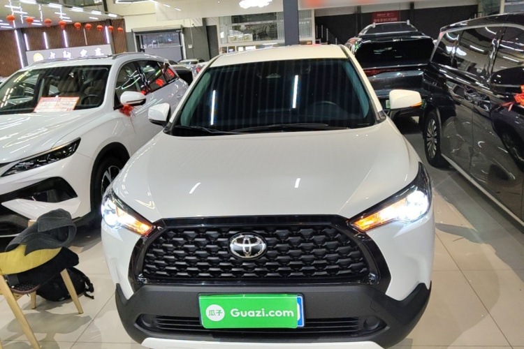 Toyota Corolla Cross 2024 image de voiture #3