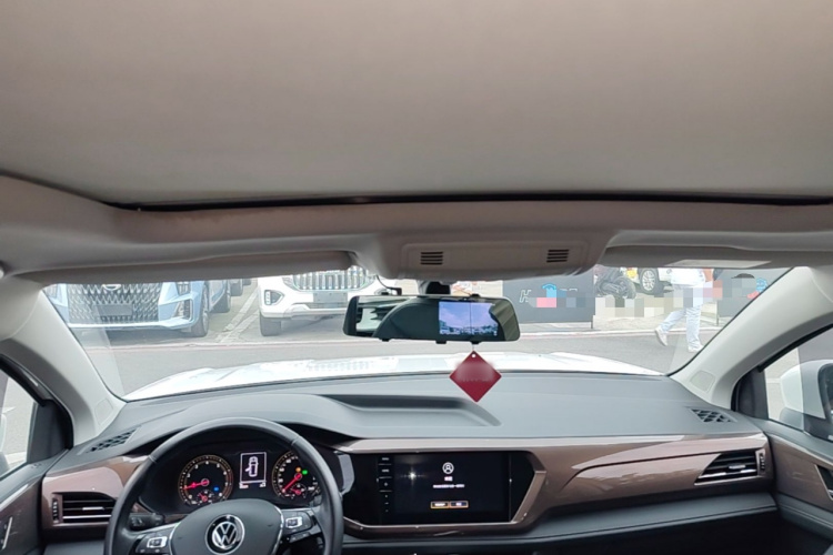 Volkswagen Tharu 2022 car image #18