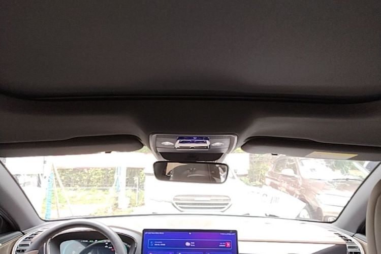 BYD Han 2022 car image #18