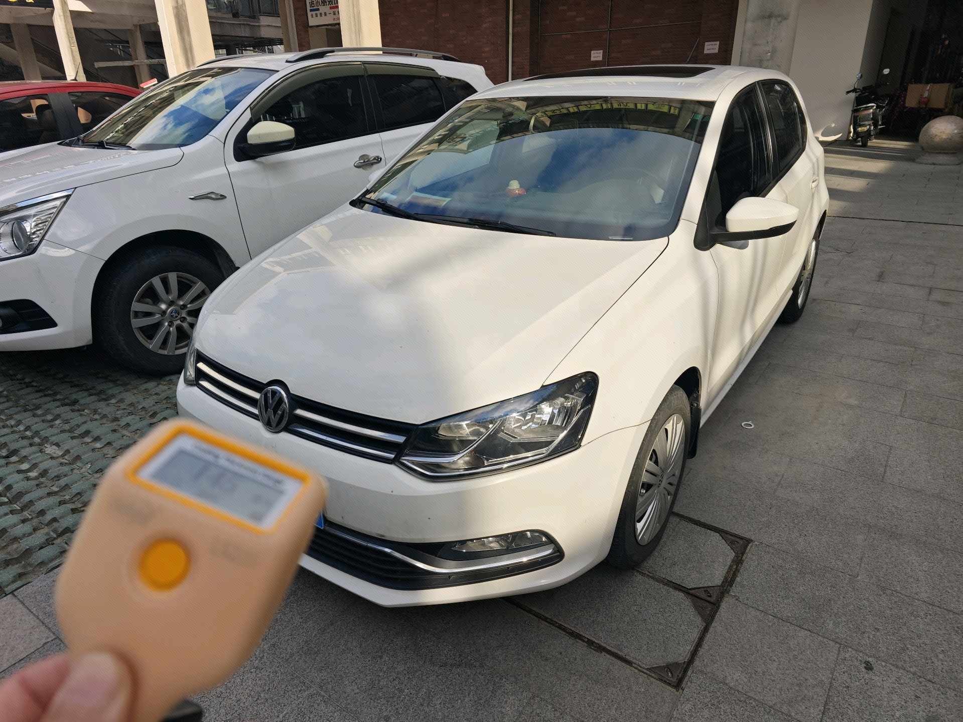 Volkswagen Polo 2017 Volkswagen Polo 2017 car image