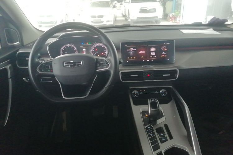 GEELY Coolray 2021 car image #10