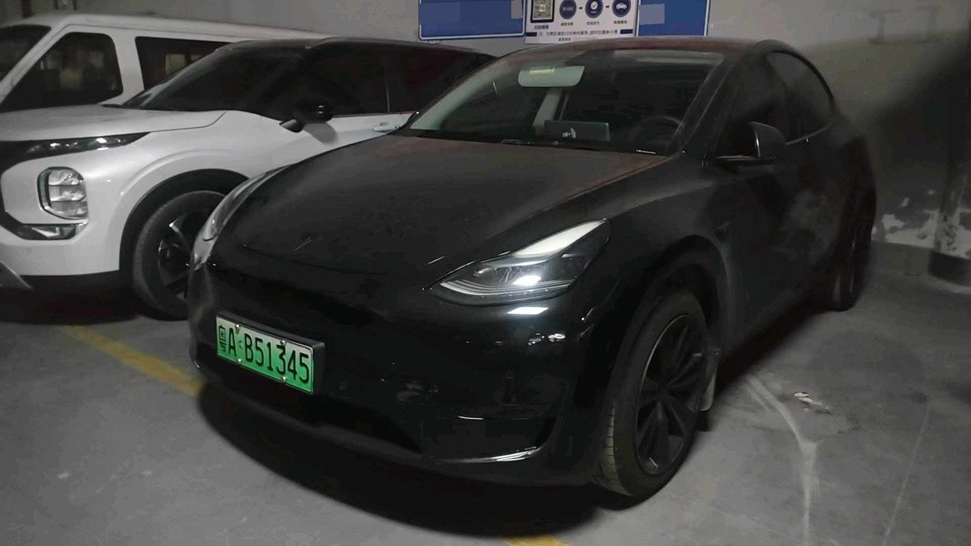 Tesla Model Y 2024 Tesla Model Y 2024 car image